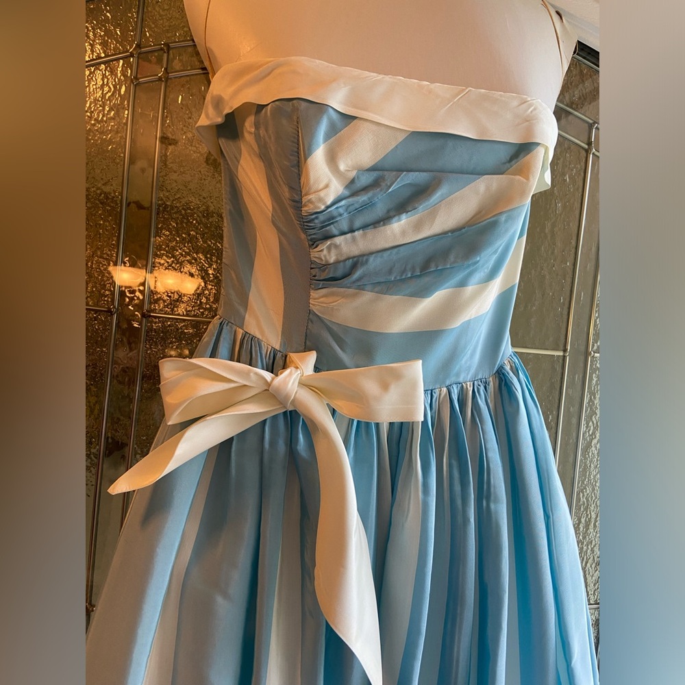 Vintage Prom Dress - Picture 3 of 11